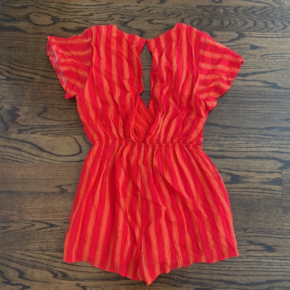 Akaiv Romper - Picture 2 of 3